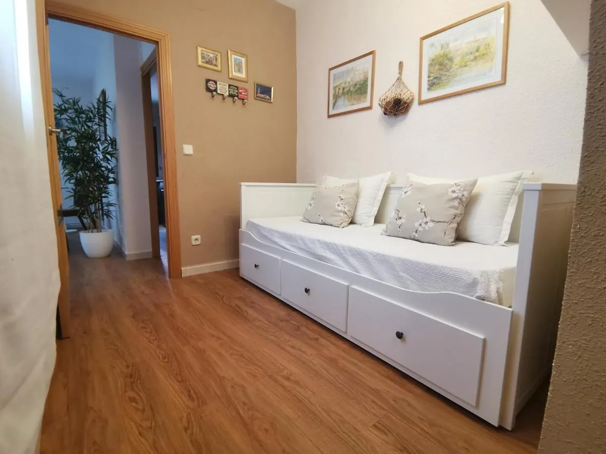Casa Manuela Mas Que Una Casa Un Hogar Toledo 0*,  Spain